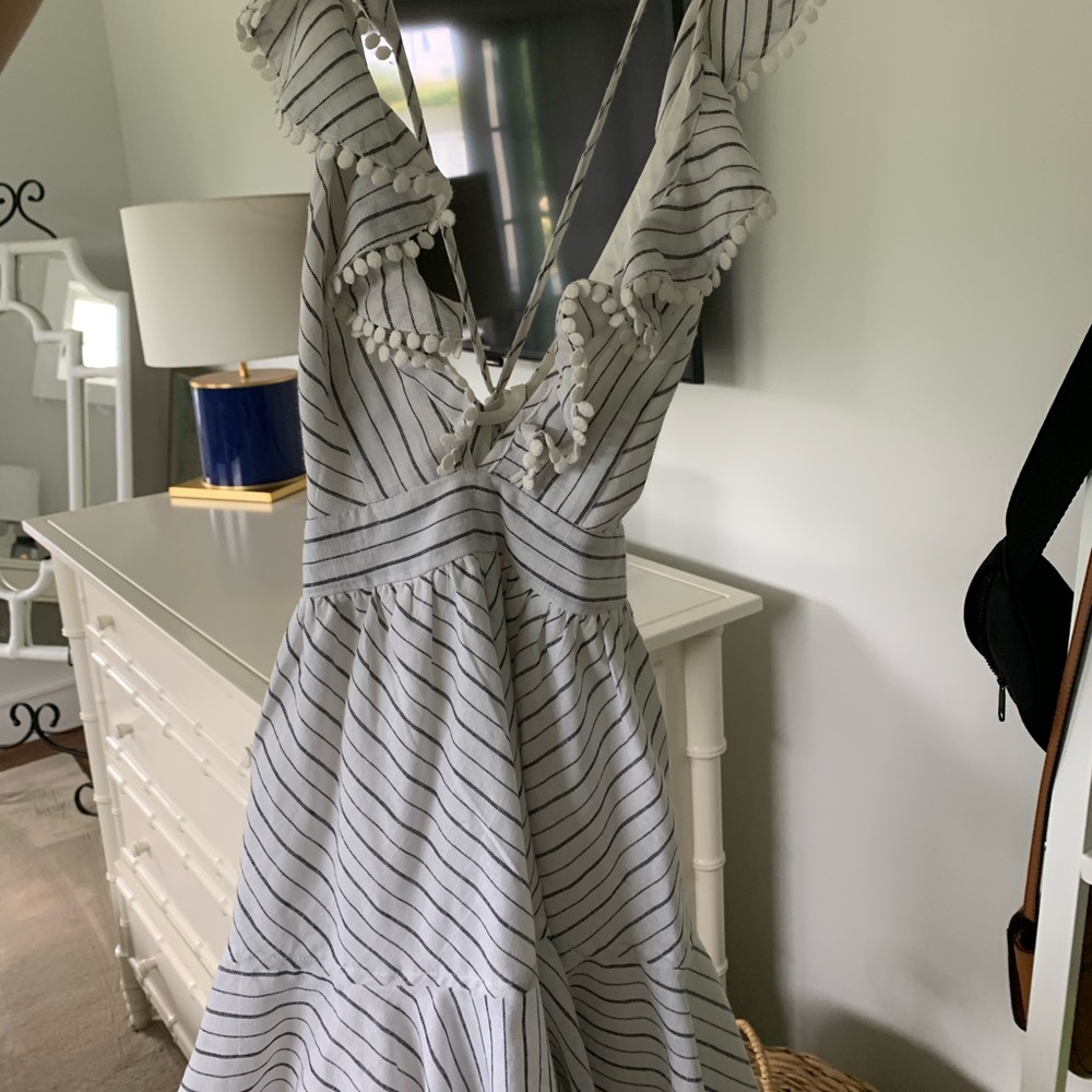 Selfie Leslie romper